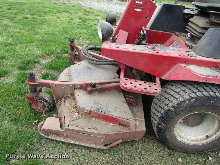 image for item EH9429 (2) 2003 Toro Groundmaster 400D lawn mowers