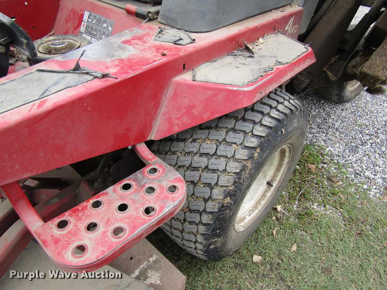 image for item EH9429 (2) 2003 Toro Groundmaster 400D lawn mowers