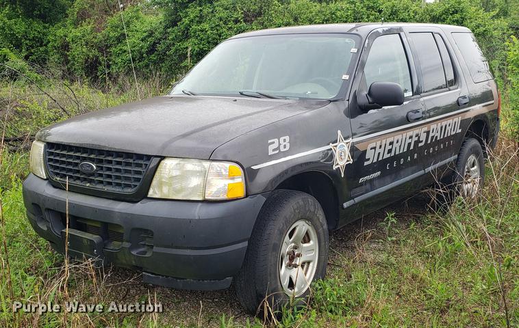 image for item EN9937 2005 Ford Explorer SUV