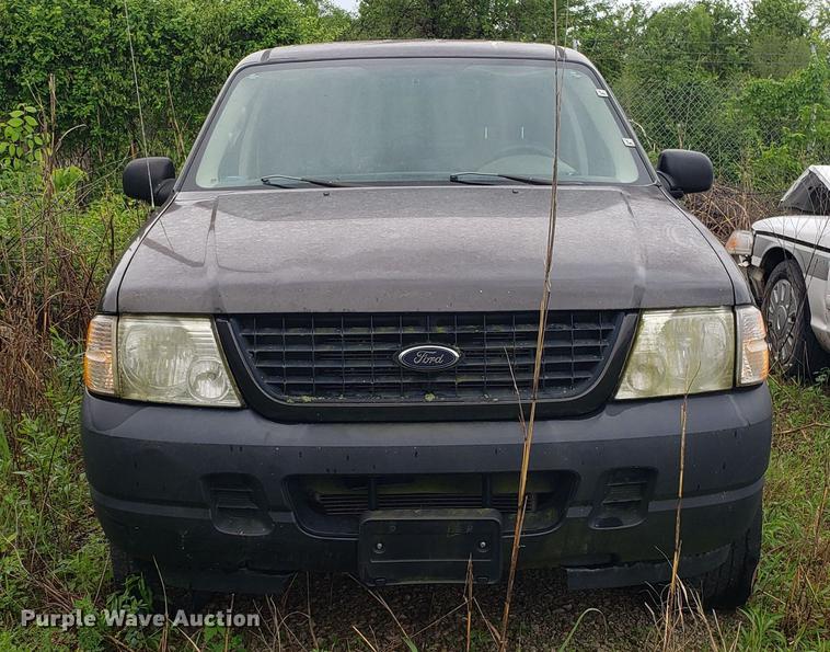 image for item EN9937 2005 Ford Explorer SUV