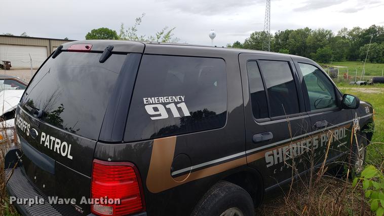 image for item EN9937 2005 Ford Explorer SUV