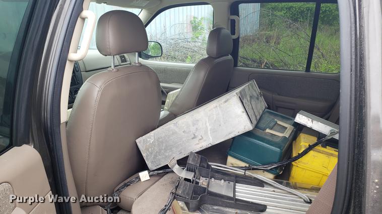 image for item EN9937 2005 Ford Explorer SUV