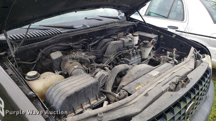 image for item EN9937 2005 Ford Explorer SUV
