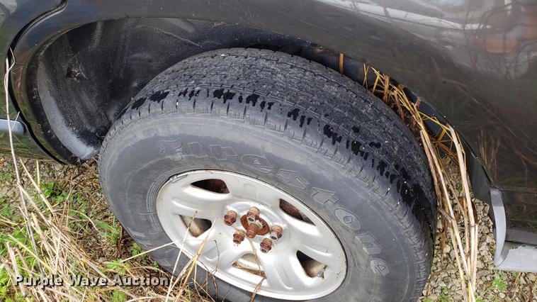 image for item EN9937 2005 Ford Explorer SUV