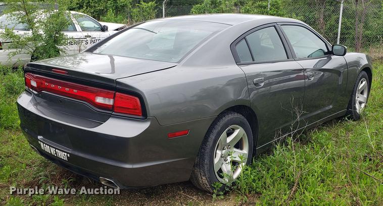 image for item EN9939 2011 Dodge Charger Police