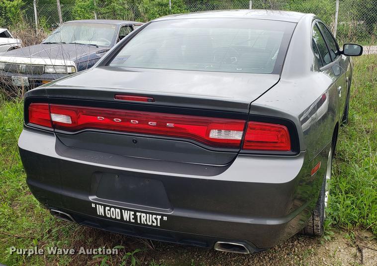 image for item EN9939 2011 Dodge Charger Police