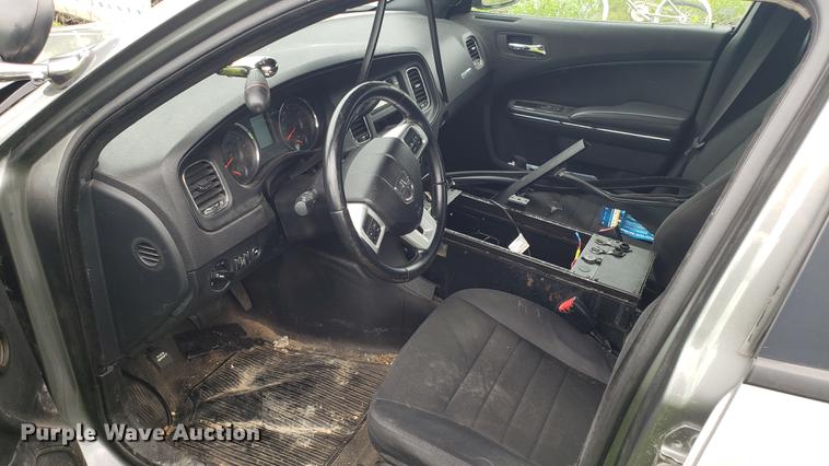 image for item EN9939 2011 Dodge Charger Police