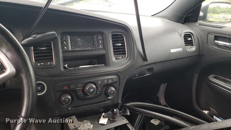 image for item EN9939 2011 Dodge Charger Police