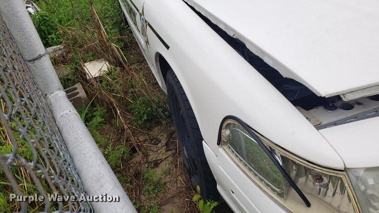 image for item EN9940 2007 Ford Crown Victoria Police Interceptor