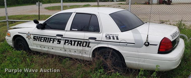image for item EN9940 2007 Ford Crown Victoria Police Interceptor