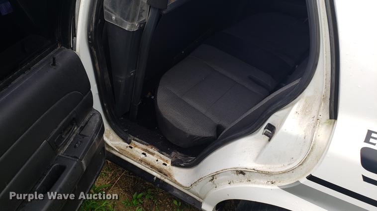 image for item EN9940 2007 Ford Crown Victoria Police Interceptor