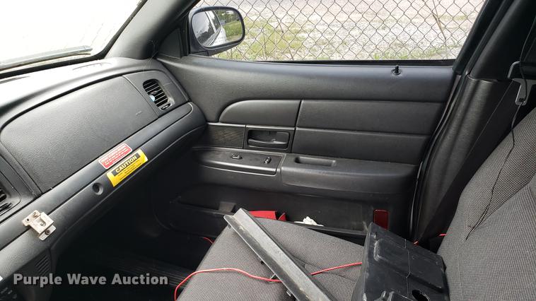 image for item EN9940 2007 Ford Crown Victoria Police Interceptor