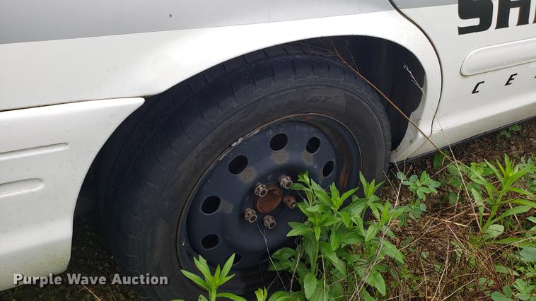 image for item EN9940 2007 Ford Crown Victoria Police Interceptor