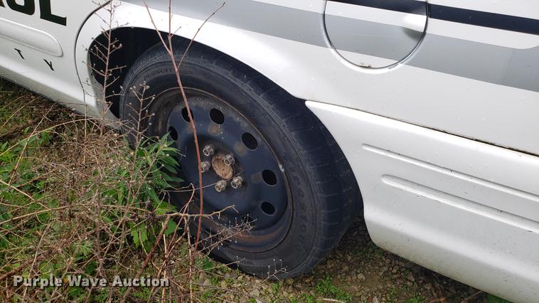 image for item EN9940 2007 Ford Crown Victoria Police Interceptor