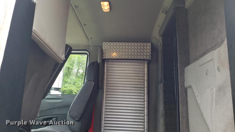 image for item EN9943 2009 International DuraStar 4300 ambulance