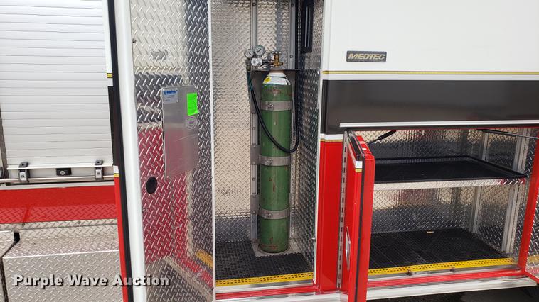 image for item EN9943 2009 International DuraStar 4300 ambulance