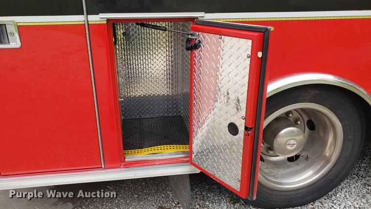 image for item EN9943 2009 International DuraStar 4300 ambulance