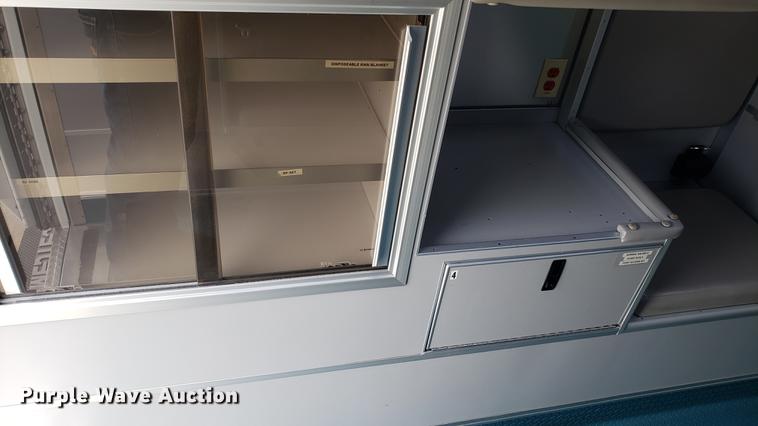 image for item EN9943 2009 International DuraStar 4300 ambulance