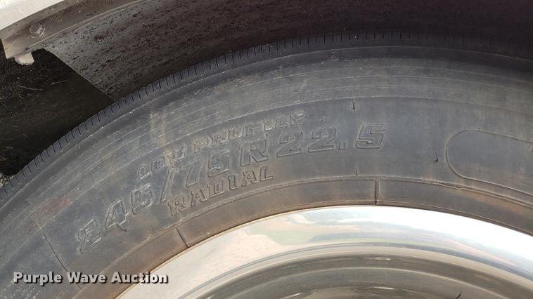 image for item EN9943 2009 International DuraStar 4300 ambulance