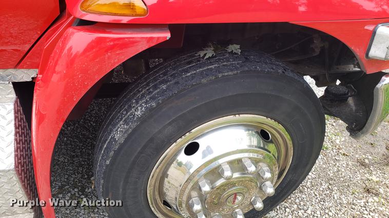 image for item EN9943 2009 International DuraStar 4300 ambulance