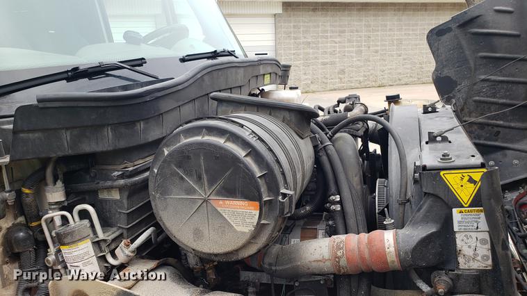 image for item EN9943 2009 International DuraStar 4300 ambulance