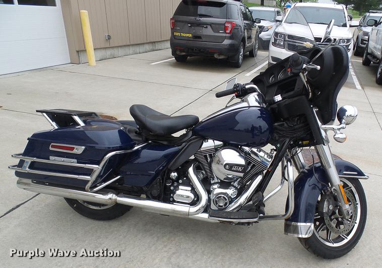 image for item EP9846 2014 Harley Davidson FLHTP Electra Glide motorcycle