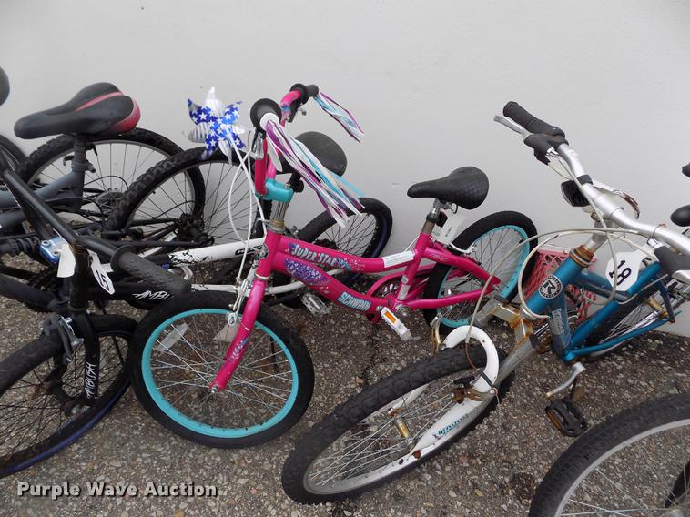 image for item FG9335 Approximately 24 bicycles