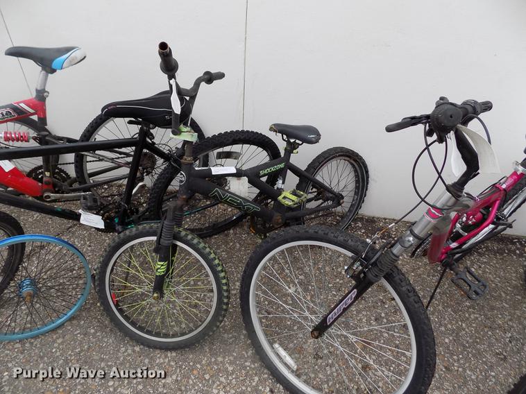 image for item FG9335 Approximately 24 bicycles