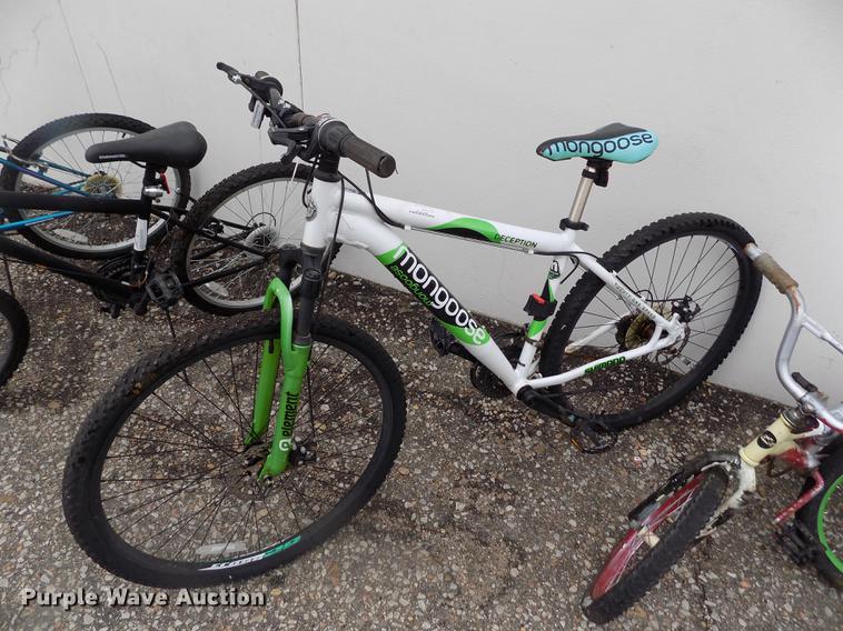 image for item FG9335 Approximately 24 bicycles