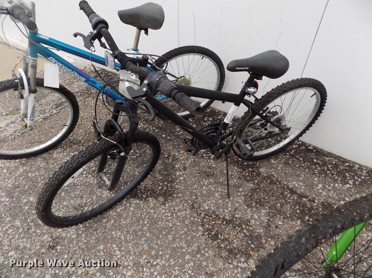 image for item FG9335 Approximately 24 bicycles