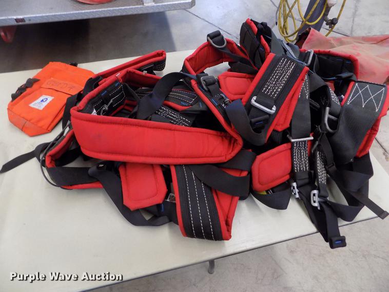 image for item FG9344 Climbing harness