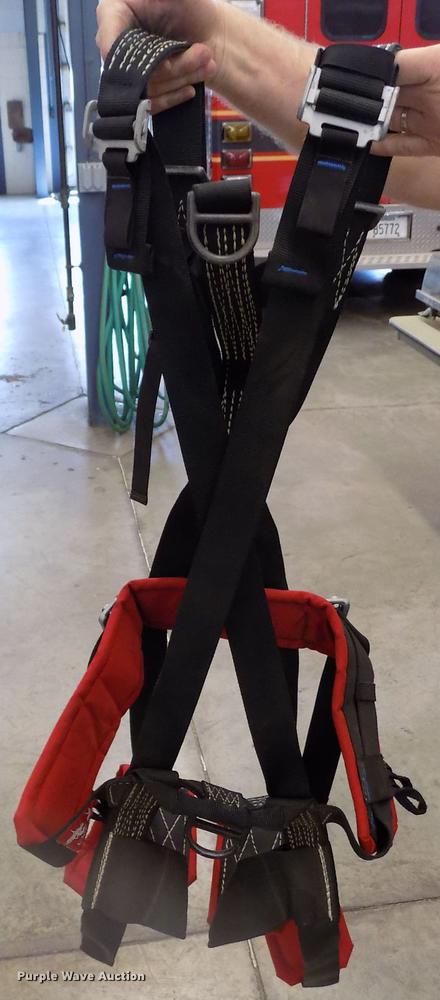 image for item FG9344 Climbing harness