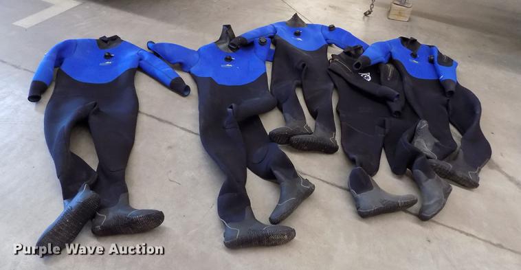 image for item FG9348 (5) Harvey's wet suits