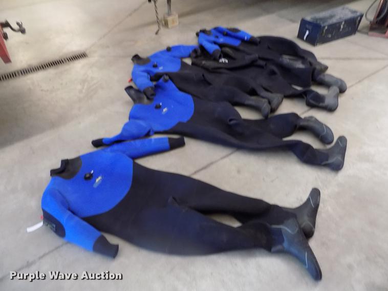 image for item FG9348 (5) Harvey's wet suits