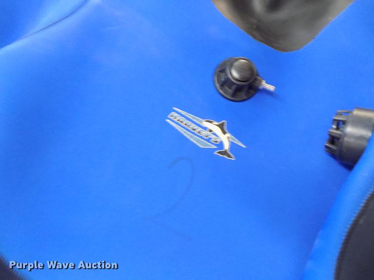 image for item FG9348 (5) Harvey's wet suits