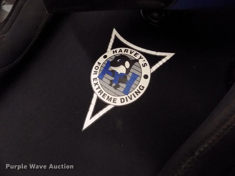 image for item FG9348 (5) Harvey's wet suits