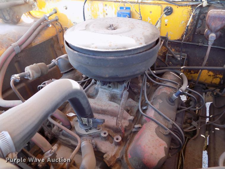 image for item FG9357 1969 Dodge 500 tank truck