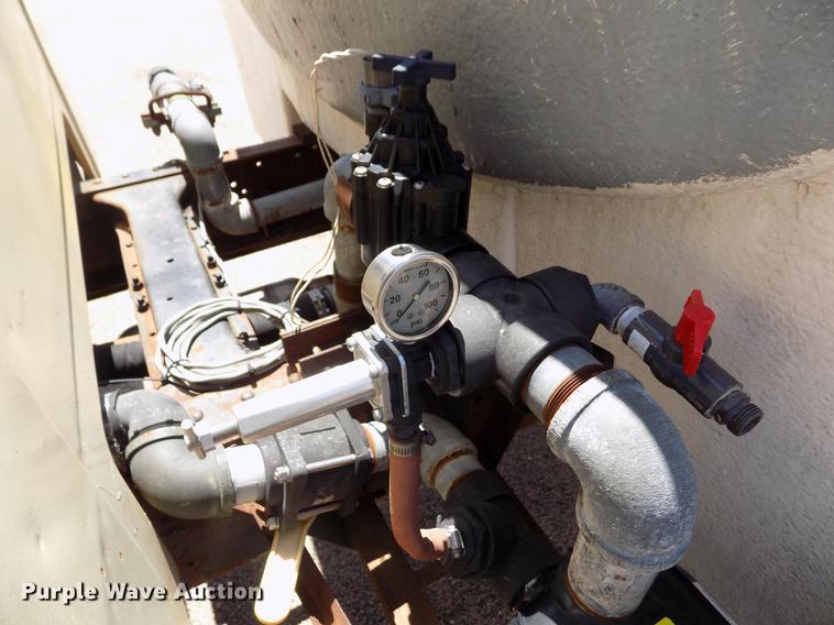 image for item FG9357 1969 Dodge 500 tank truck