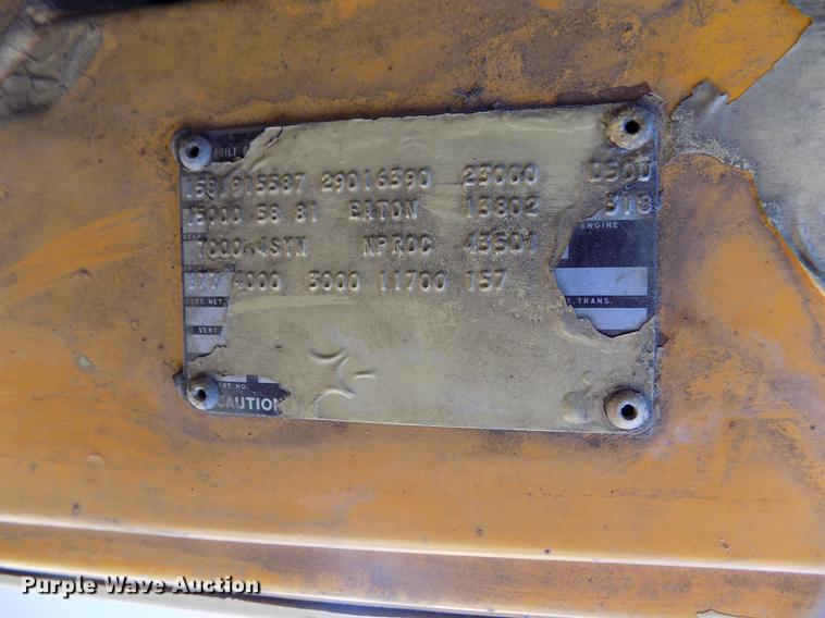 image for item FG9357 1969 Dodge 500 tank truck