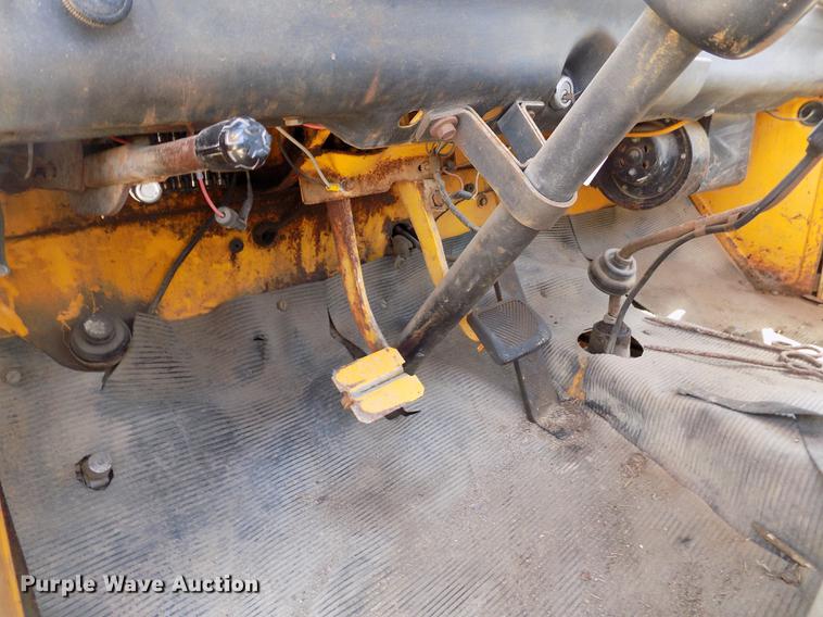 image for item FG9357 1969 Dodge 500 tank truck