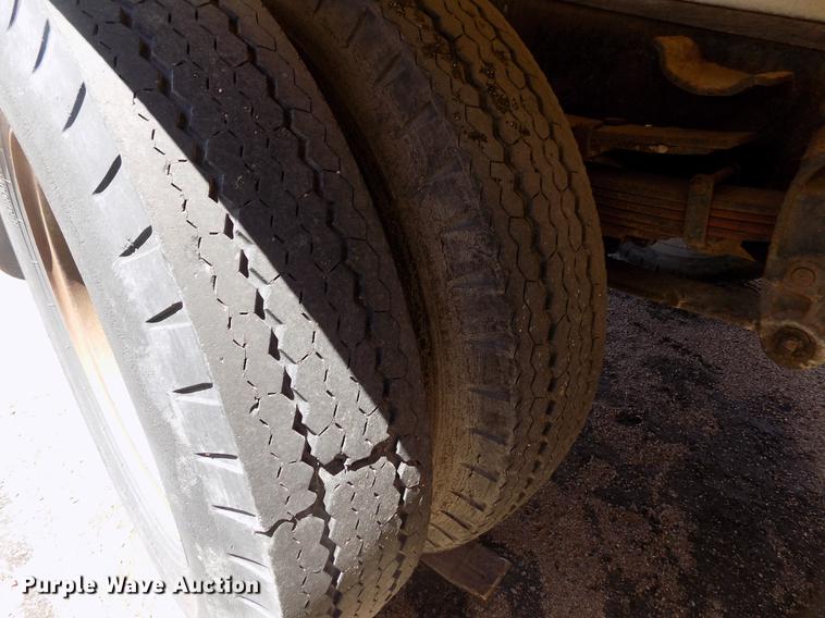 image for item FG9357 1969 Dodge 500 tank truck