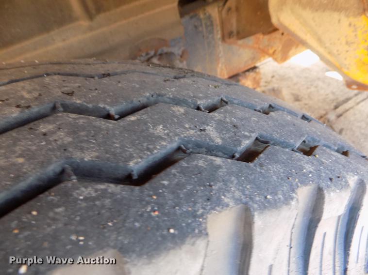 image for item FG9357 1969 Dodge 500 tank truck