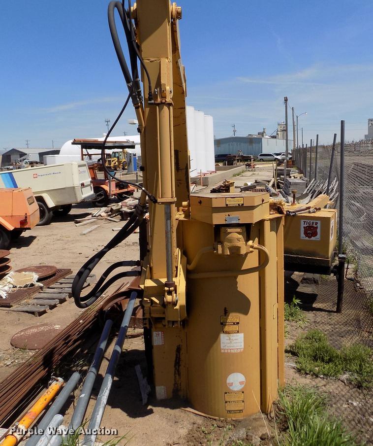 image for item FG9358 Tiger boom flail mower