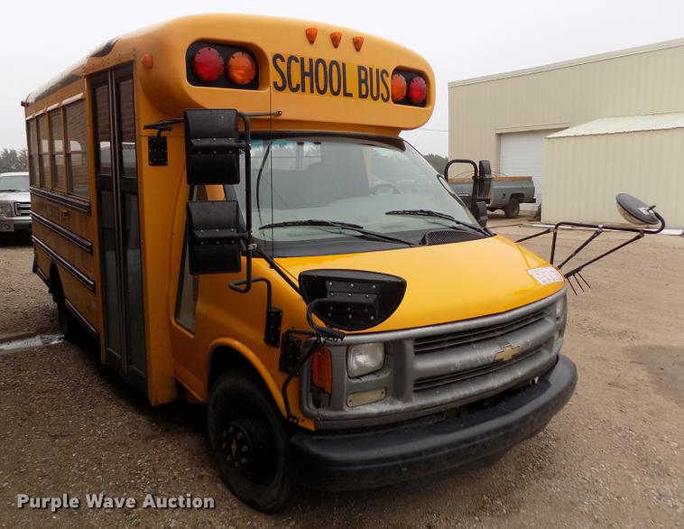 image for item FG9389 1999 Chevrolet Express 3500 school bus