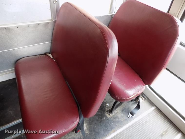 image for item FG9389 1999 Chevrolet Express 3500 school bus