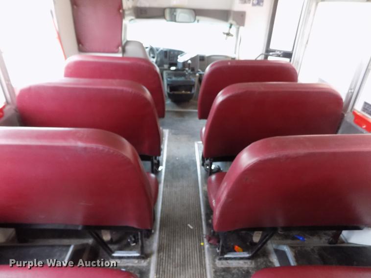 image for item FG9389 1999 Chevrolet Express 3500 school bus