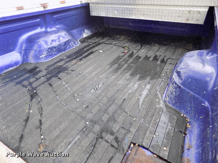 image for item FG9404 1995 Ford F150 XLT pickup truck