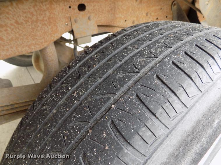 image for item FG9404 1995 Ford F150 XLT pickup truck