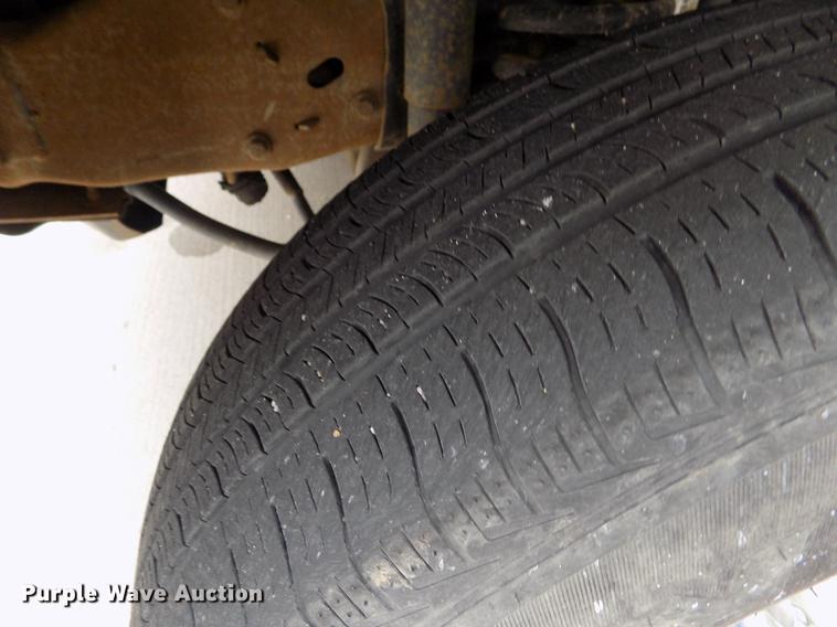 image for item FG9404 1995 Ford F150 XLT pickup truck