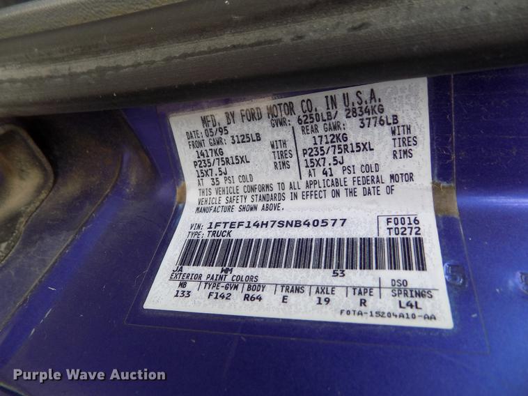 image for item FG9404 1995 Ford F150 XLT pickup truck